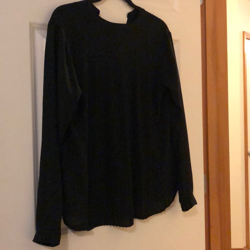 Black button down blouse - Picture 2 of 2